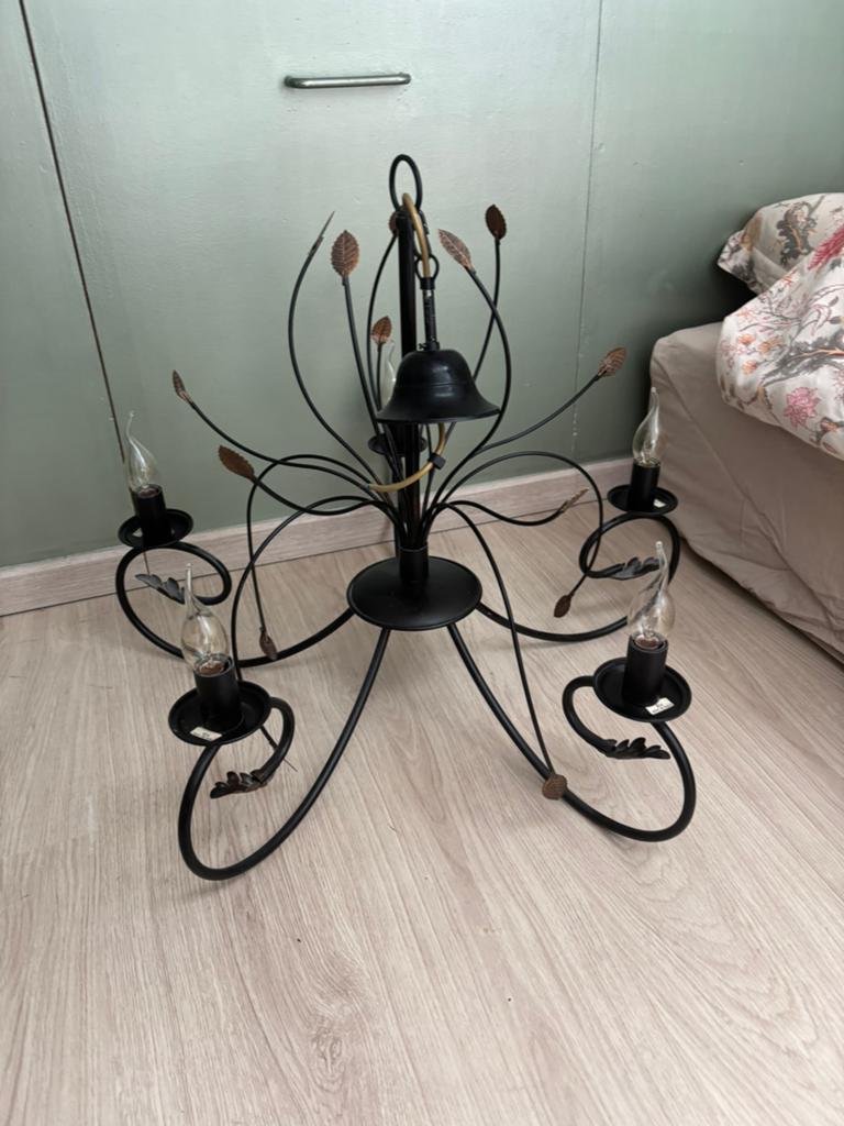 Zwart bronze kroonluchter, Huis en Inrichting, Lampen | Kroonluchters, Ophalen, Gebruikt, Elegant