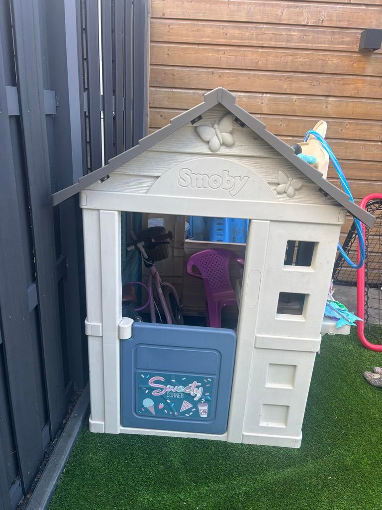 Smoby Speelhuisje Sweet Corner - Zo goed als nieuw!, Kinderen en Baby's, Speelgoed | Buiten | Speelhuisjes, Ophalen, Zo goed als nieuw