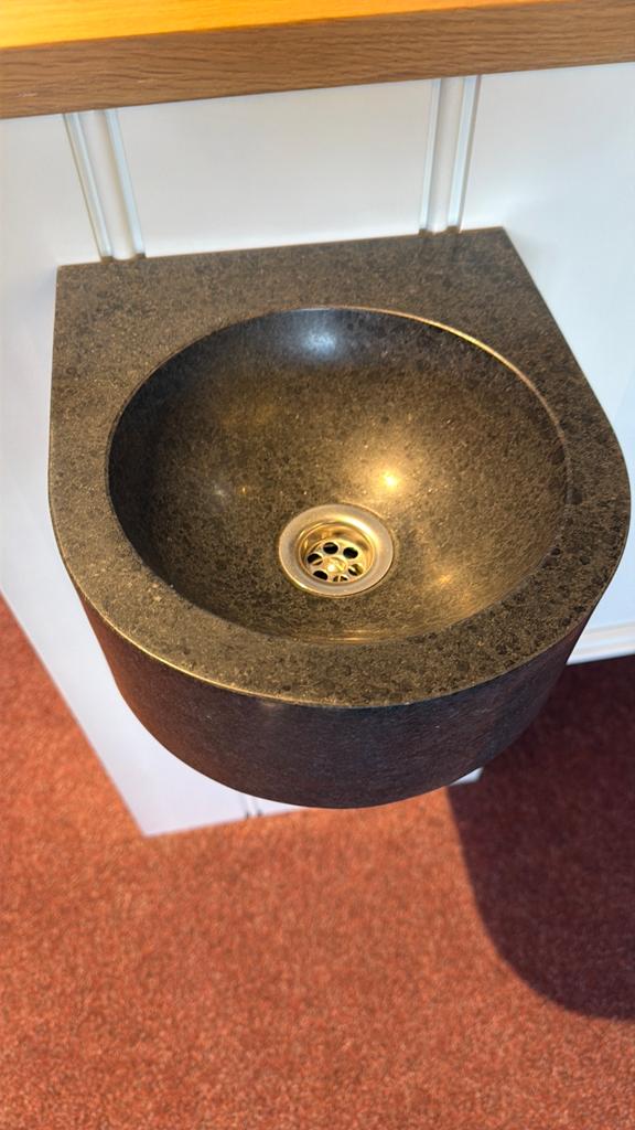 Zwart Granieten Fontein 25x28x10 cm - Zonder Kraangat, Ophalen, Nieuw, Steen, Toilet