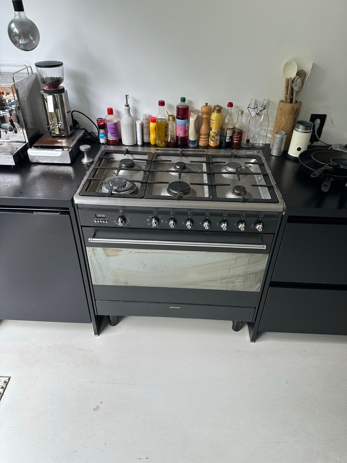 Smeg Fornuis met Gasfornuis en Oven - Zwart, Witgoed en Apparatuur, Fornuizen, Ophalen, Gebruikt, 60 cm of meer, Gas