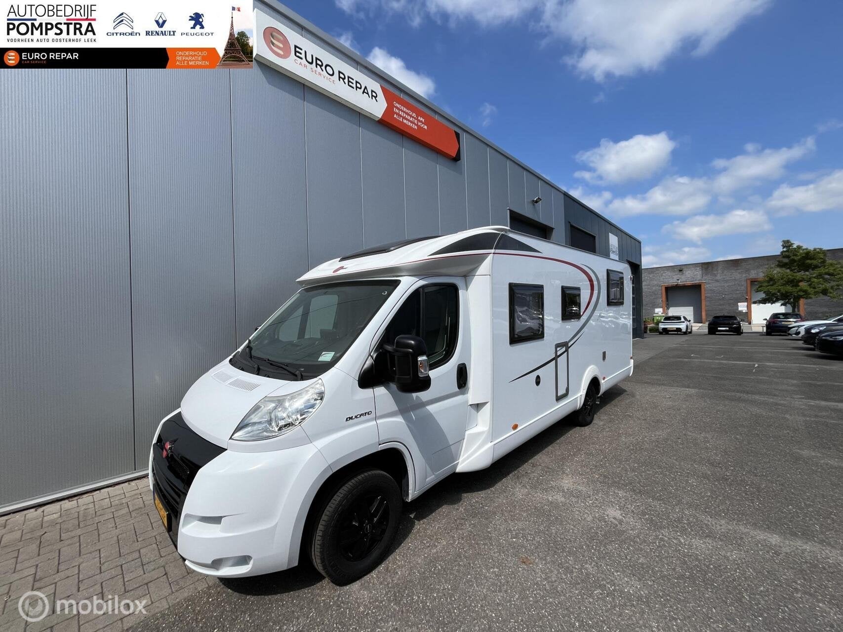 Burstner Nexxo T728 Lengte bedden/Airco/51.000 KM, Bürstner GmbH & Co. KG, Info@buerstner.com, 7 tot 8 meter, Bedrijf