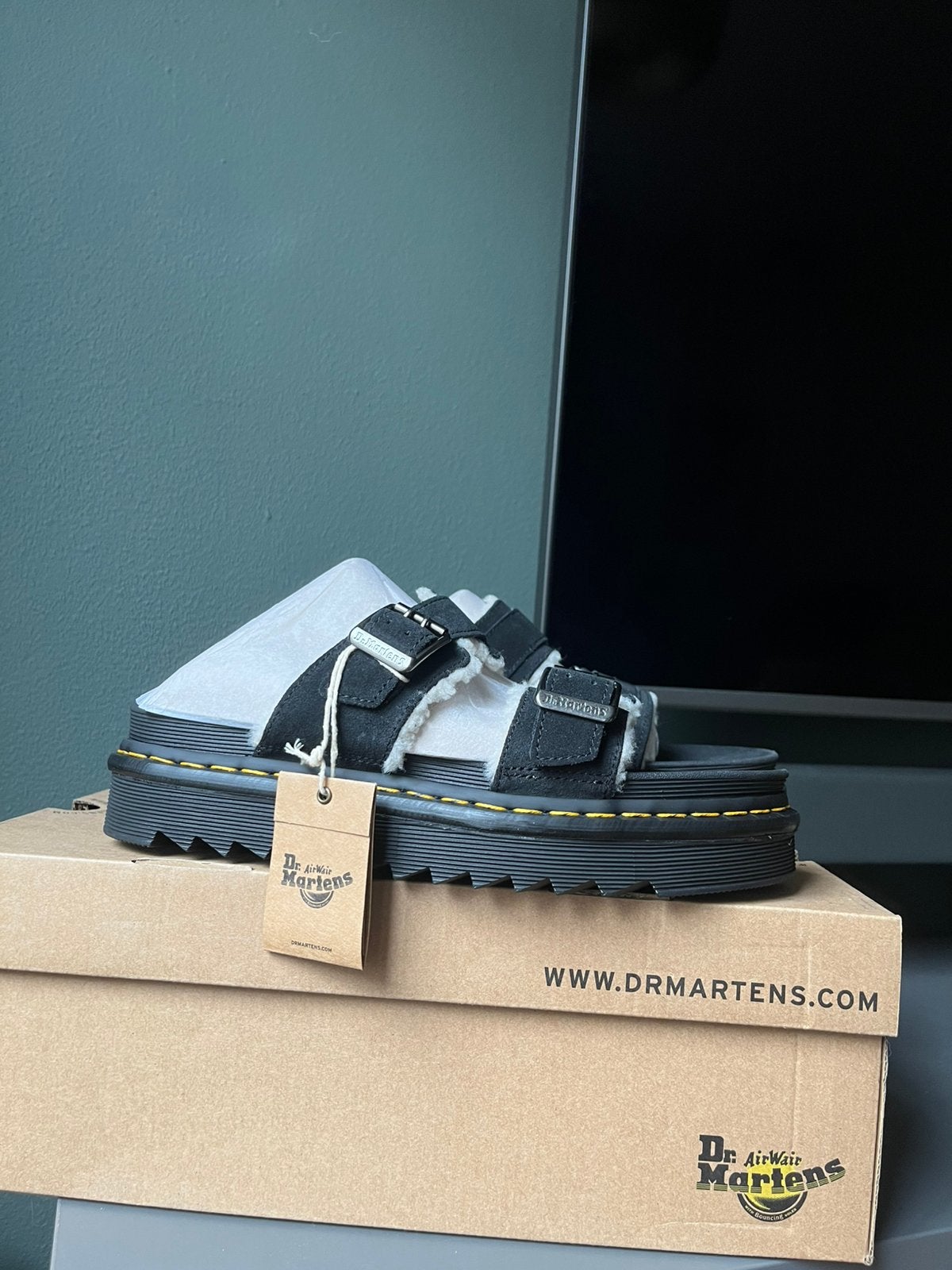 Dr. Martens Myles fur sandalen maat 45, Sandalen, Dr. Martens, Docs, Zwart