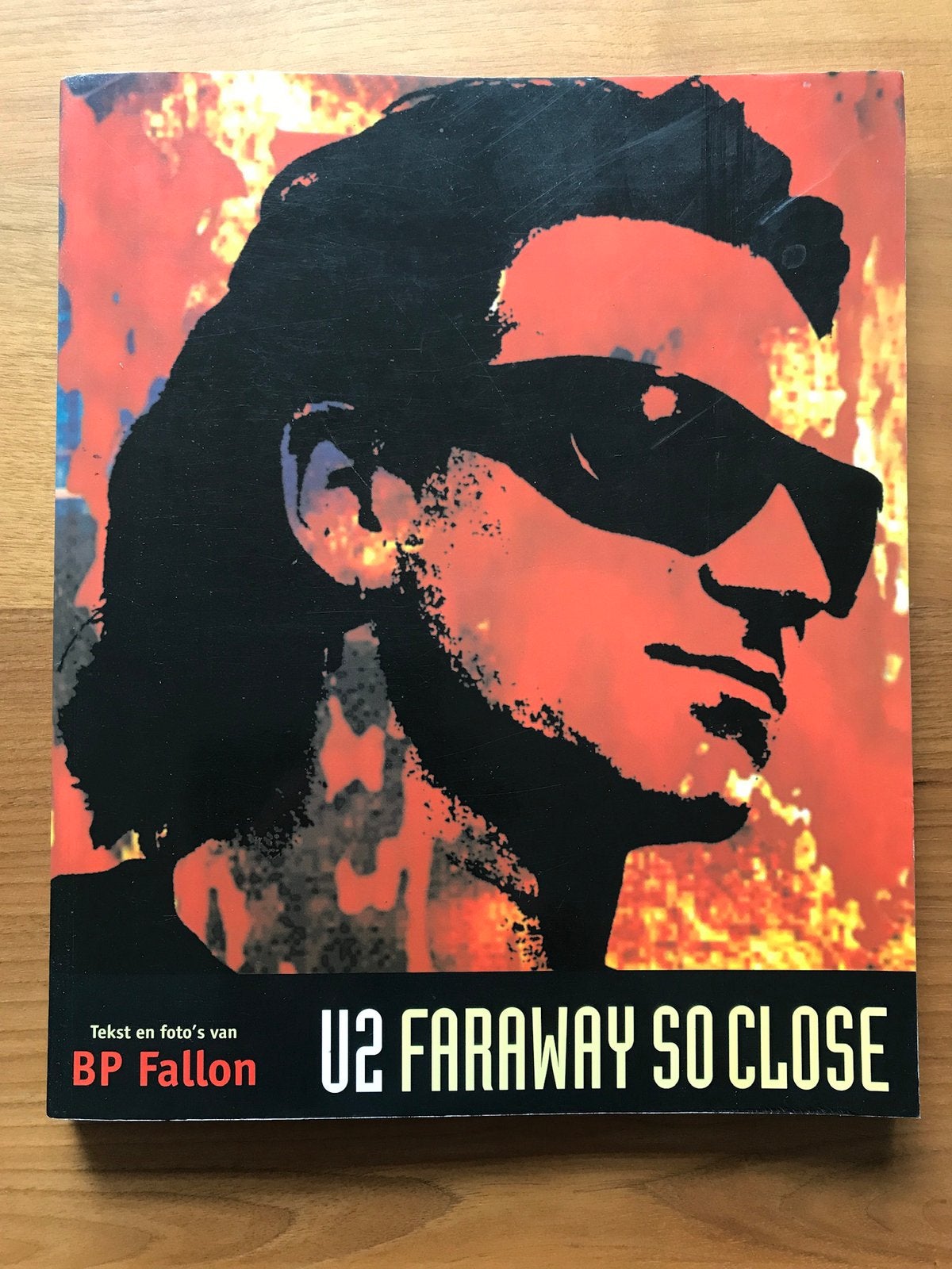 U2 Faraway so Close / Paperback – September 15, 1994, Artiest, Ophalen of Verzenden, Zo goed als nieuw, B.P. Fallon