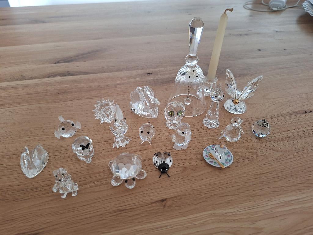 Swarowski vitrine en beeldjes, Ophalen, Zo goed als nieuw, Figuurtje