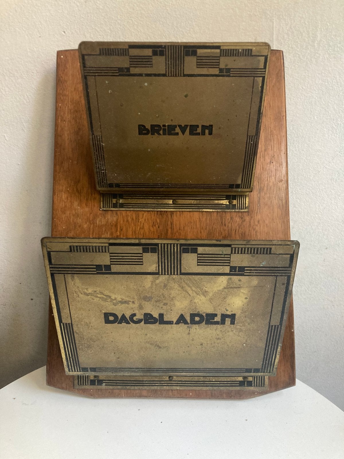 Antieke Art Deco messing Brieven en Dagbladenhouder vintage, Ophalen