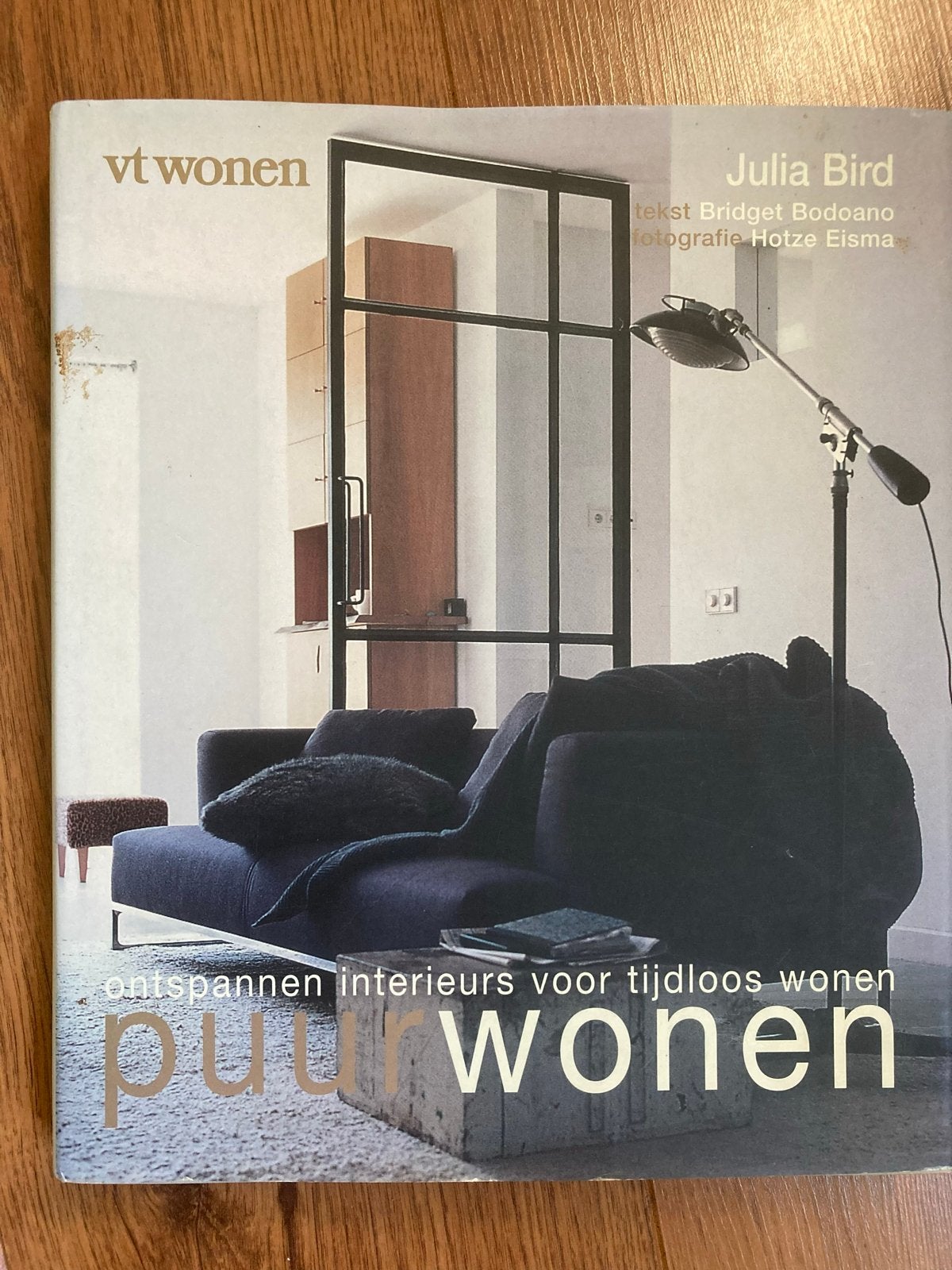VT Wonen Puur Wonen - Ontspannen interieurs, Ophalen of Verzenden, Gelezen, Interieur en Design