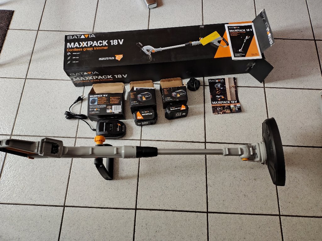 ZGAN set Gras trimmer & High Capacity Accupacks ! Batavia, Ophalen of Verzenden, Zo goed als nieuw, Accu, Batavia