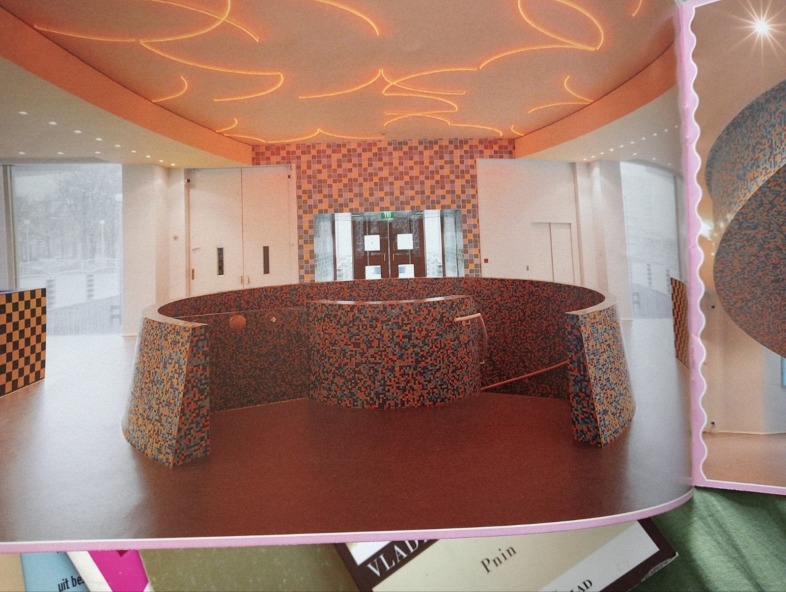 Alessandro Mendini Groninger Museum Architectuur Interieur, Ophalen of Verzenden, Gelezen, Architectuur algemeen