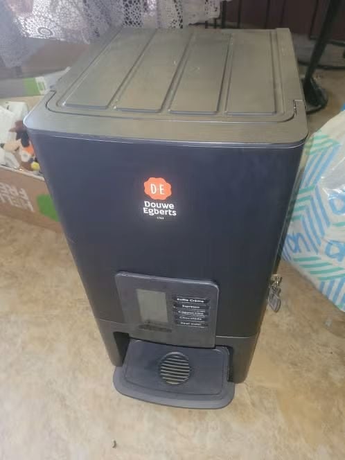 Koffieautomaat / koffiemachine Douwe Egberts, Ophalen, Gebruikt, 10 kopjes of meer, Koffiemachine