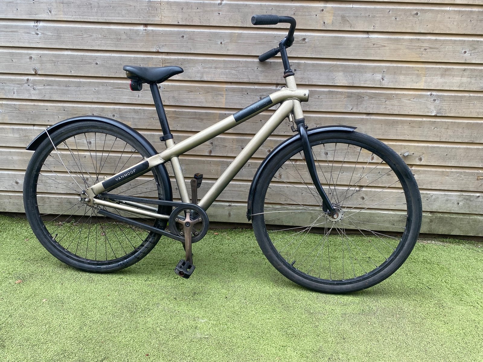 Nette VANMOOF VAN MOOF 28 inch, Fietsen en Brommers, Minder dan 10 versnellingen, 56 cm of meer, Zo goed als nieuw, Ophalen
