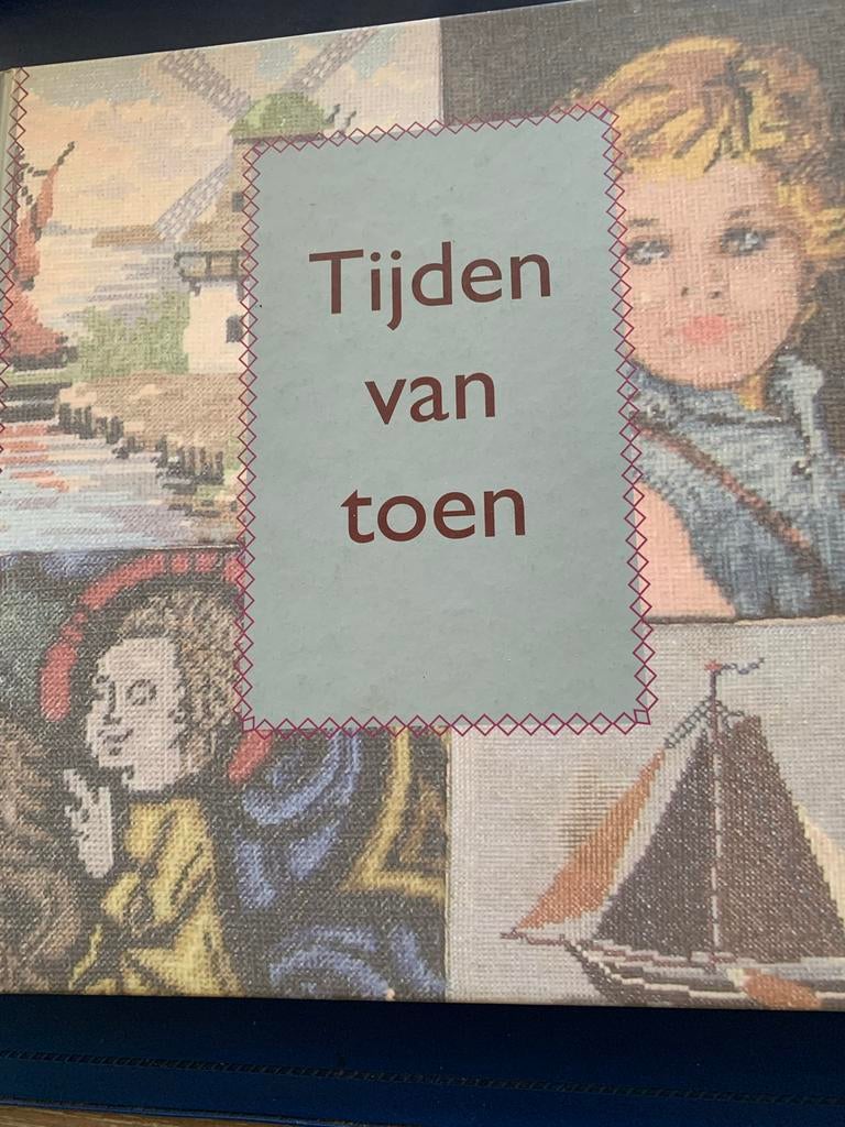 Tijden van toen: Verhalen over belevenissen van vroeger, Boeken, Ophalen of Verzenden, 20e eeuw of later, Gelezen