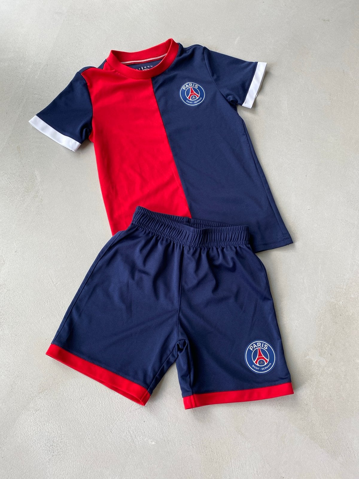 Paris Saint-Germain Sport Outfit - Maat 8 jaar, Ophalen of Verzenden, Nieuw, Jongen
