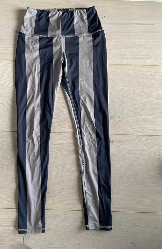 Zgan 10 days legging maat 00 is S, Kleding | Dames, Leggings, Maillots en Panty's, Ophalen of Verzenden, Zo goed als nieuw, Zwart