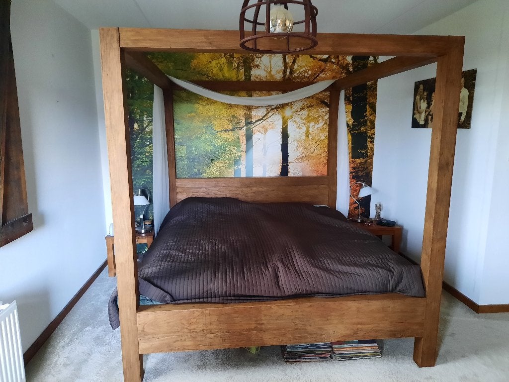 Massief houten hemelbed - Tweepersoons, Bruin, Tweepersoons, Ophalen of Verzenden, Zo goed als nieuw