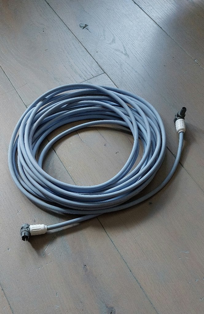 Van Den Hul Videolink, Ophalen of Verzenden, Gebruikt, 10 meter of meer, Coaxiale kabel