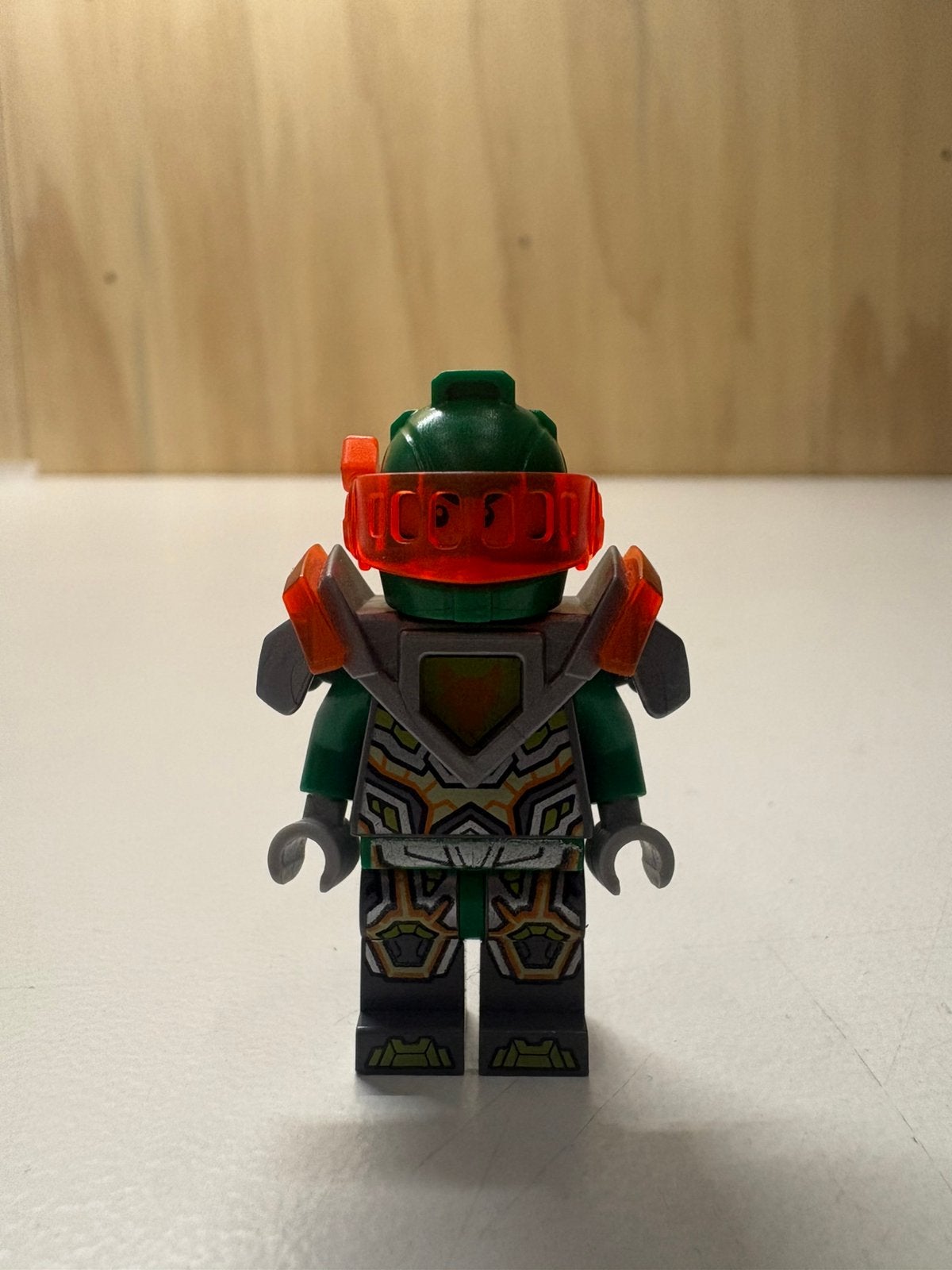 Lego Nexo Knights Aaron minifig - nex068, Overige thema's, Lego, Compleet, Ophalen of Verzenden