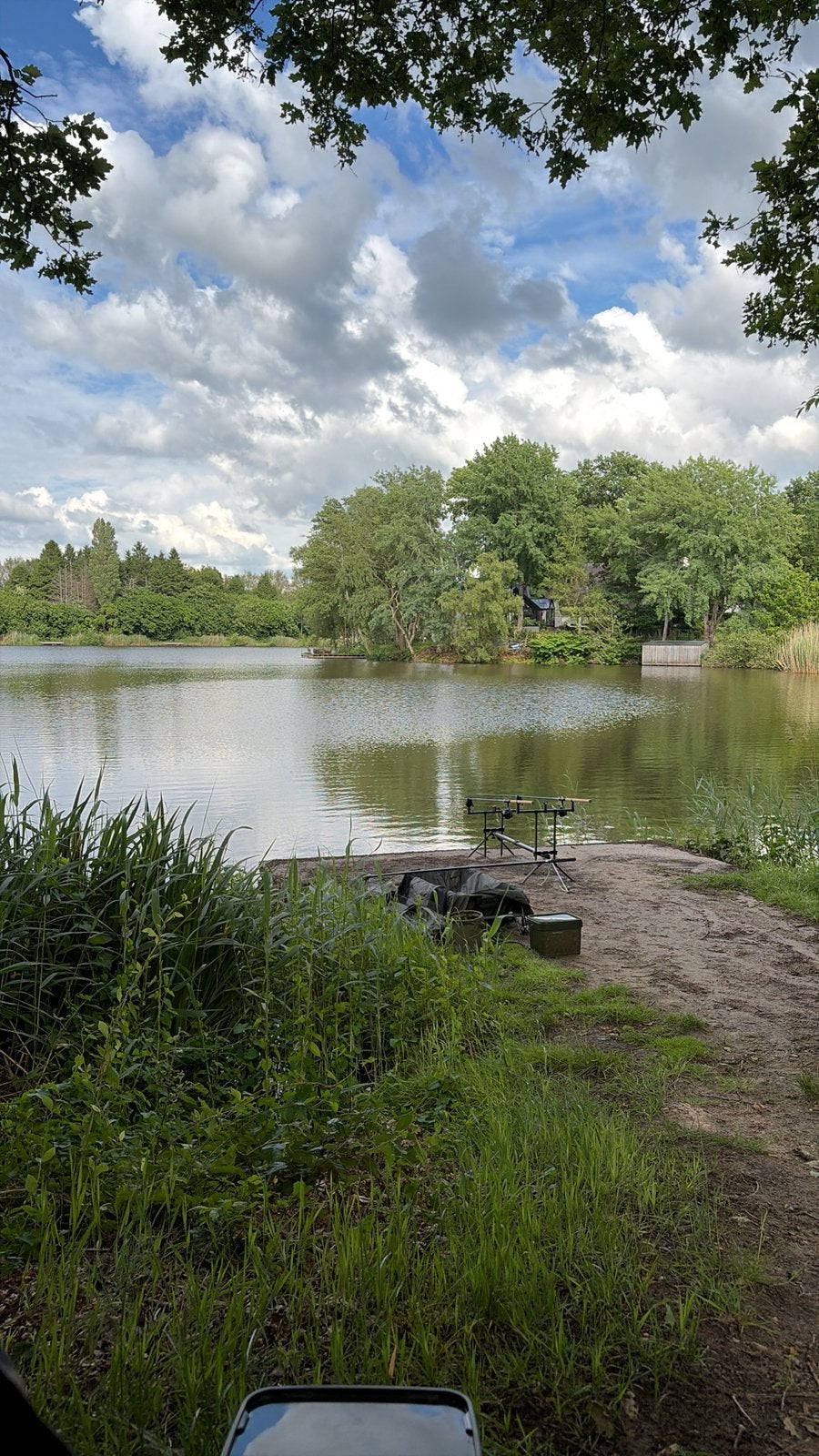 Complete karperset (tent, hengels, voerboot), Ophalen, Zo goed als nieuw