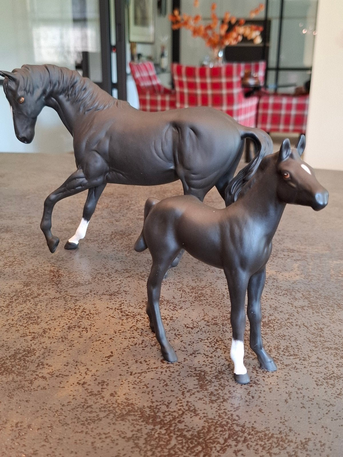 Twee beelden paard: Merrie en veulen / Royal Doulton, Verzamelen, Ophalen, Zo goed als nieuw