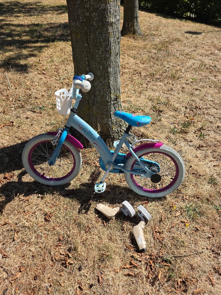 Frozenfiets 16 inch, Fietsen en Brommers, Fietsen | Meisjes, Ophalen, Terugtraprem, 16 inch, Handrem