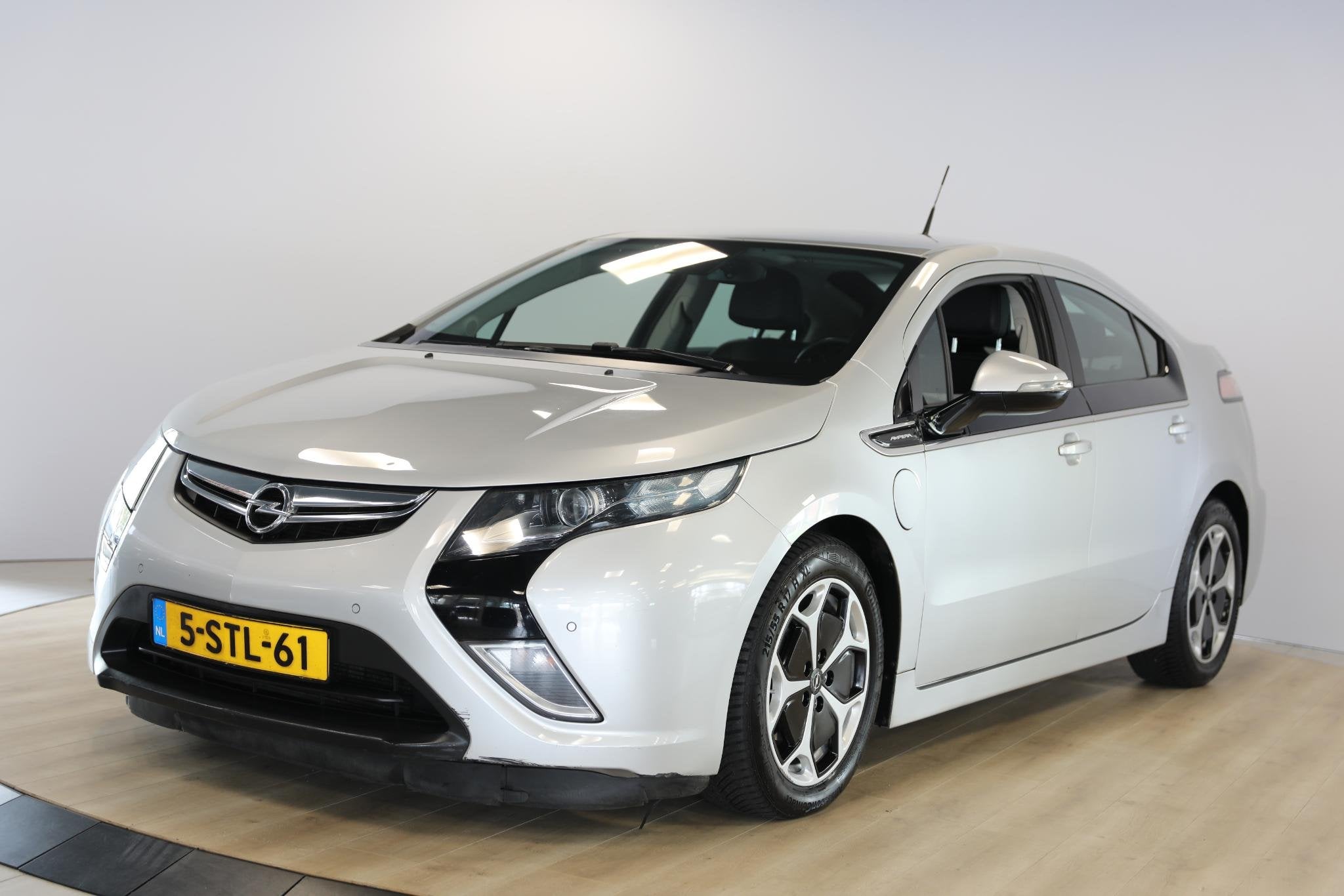 Opel Ampera 1.4 | Plug-in | Camera | Leer, Auto's, Opel, Euro 5, 1398 cc, 4 cilinders, 16 kWh
