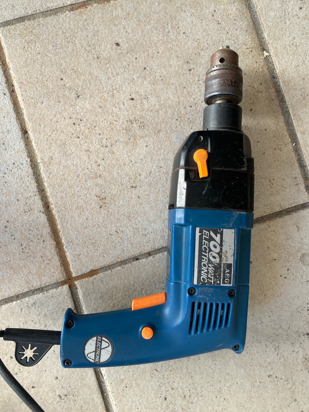 AEG 700 Watt Electronic Boormachine - Gebruikt, Variabele snelheid, Ophalen, Boormachine, Gebruikt