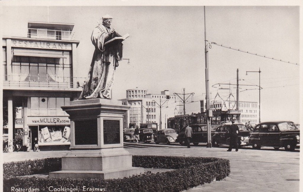 736R Rotterdam hoek Coolsingel en Blaak, standbeeld Erasmus, Ophalen of Verzenden, 1940 tot 1960, Gelopen, Zuid-Holland
