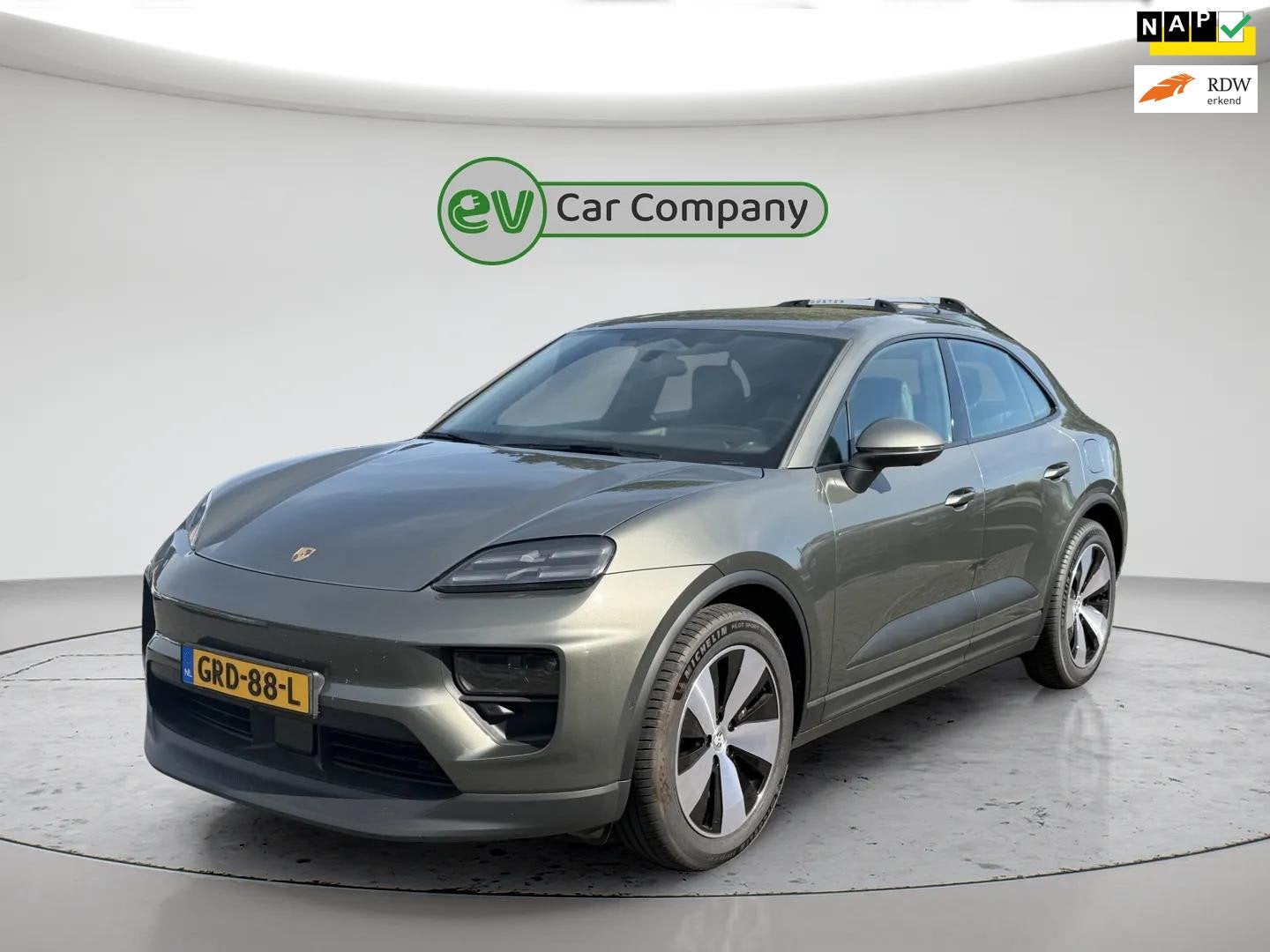 Porsche Macan 4 100 kWh | SOH 99% | Headup | Bose Audio | Le, Auto's, Automaat, Dealer onderhouden, Gebruikt, 100 kWh