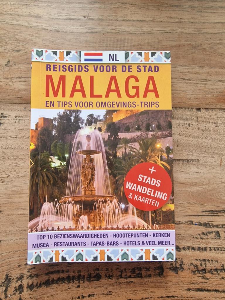 Reisgids Malaga: Stads Wandeling & Kaarten, Ophalen of Verzenden