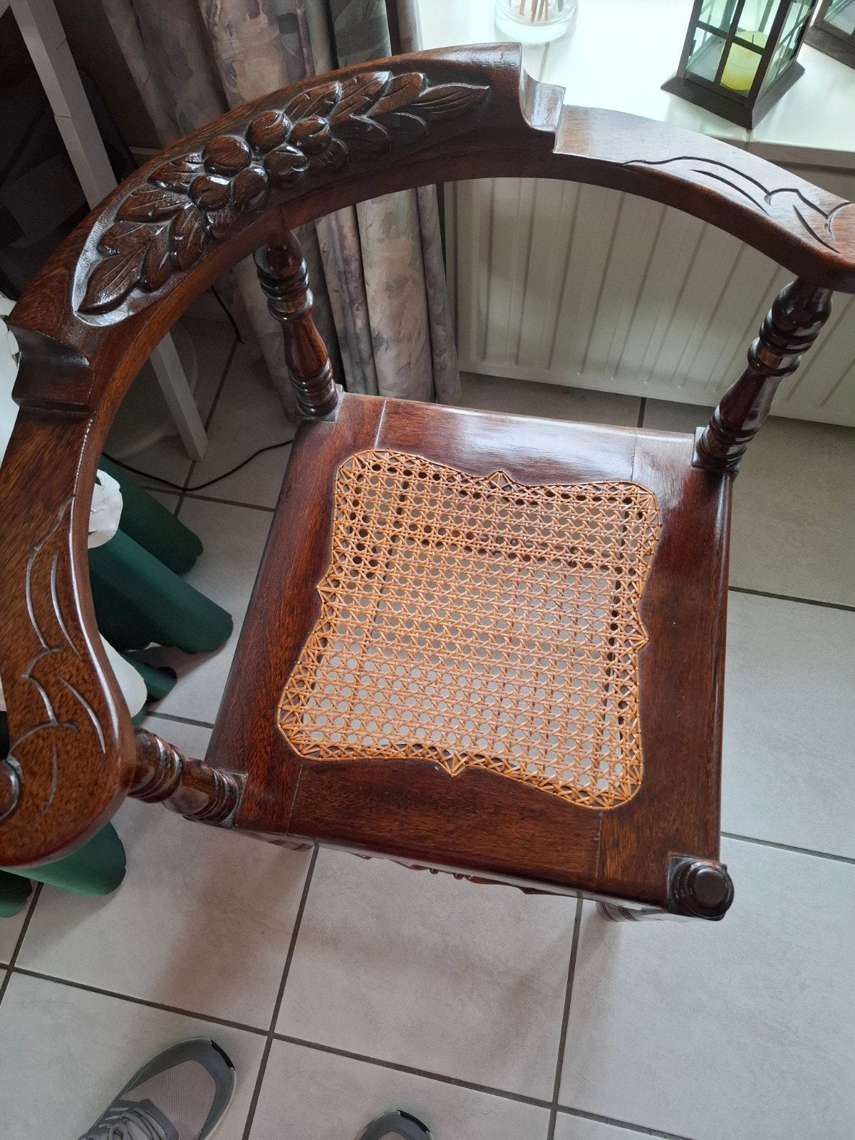 Antiek hoekstoeltje met rieten zitting, Antiek en Kunst, Ophalen