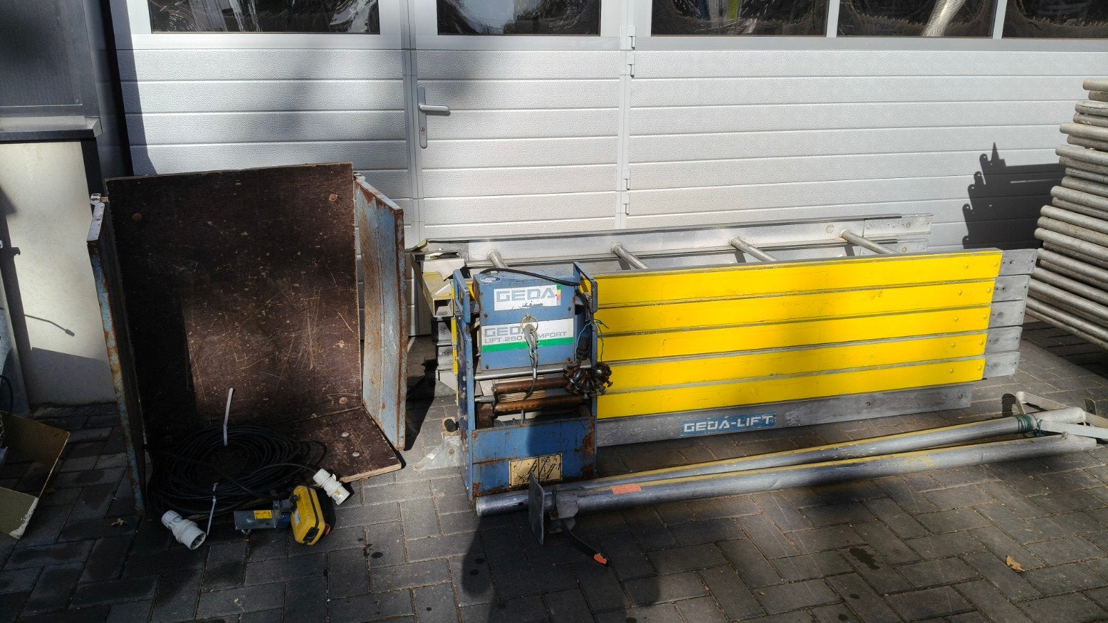 GEDA pannenlift 13 meter 250 kg motor ladderlift verhuislift, Doe-het-zelf en Verbouw, Ophalen, Gebruikt, Overige typen, Minder dan 2 meter
