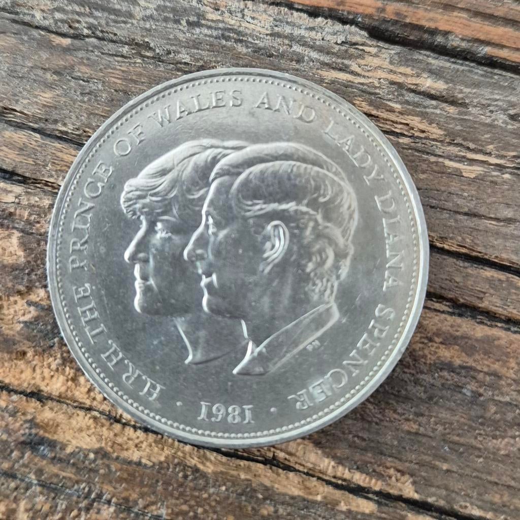 25 New Pence - Elizabeth, Postzegels en Munten, Munten | Europa | Niet-Euromunten, Ophalen of Verzenden, Overige landen, Losse munt
