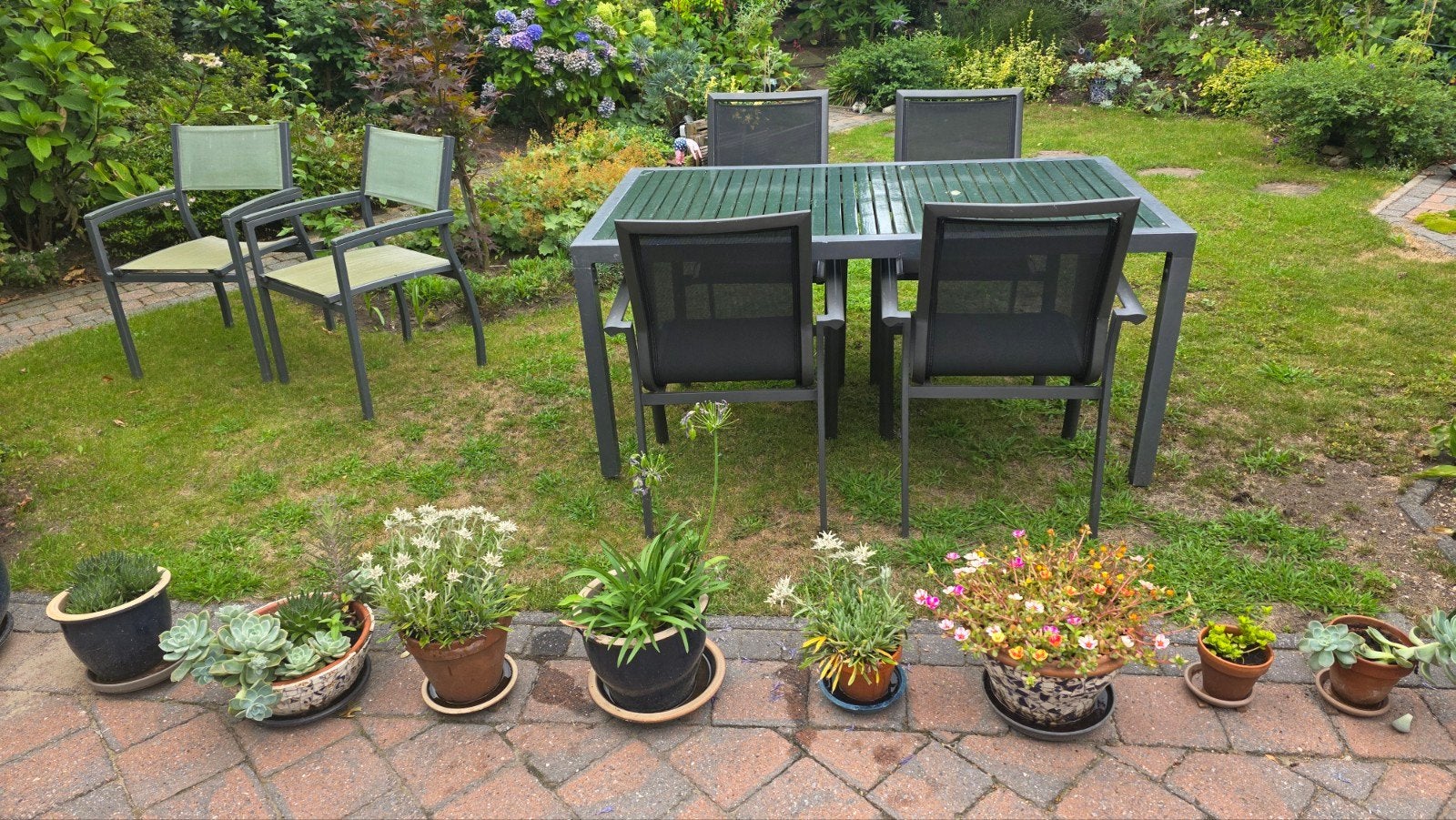 Tafel met 4 stoelen en kussens., Tuin en Terras, Tuinsets en Loungesets, Ophalen, Gebruikt, Eettafel, 6 zitplaatsen