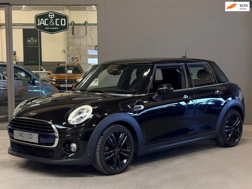 Mini Mini 1.5 Cooper Salt Business 5 deurs automaat, Auto's, 136 pk, Gebruikt, Leder en Stof, Bedrijf