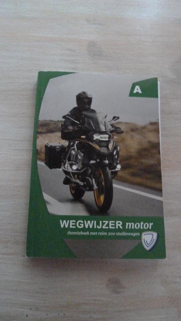 Wegwijzer Motoren, Ophalen of Verzenden, Zo goed als nieuw