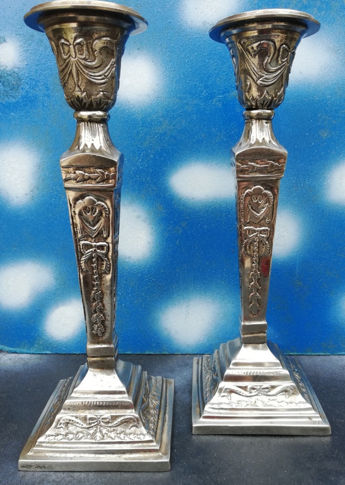 Victoriaanse kandelaars. Lodewijk XVI stijl.  2 st.  26 cm., Huis en Inrichting, 26 cm, Overige merken, Ophalen of Verzenden, Zo goed als nieuw