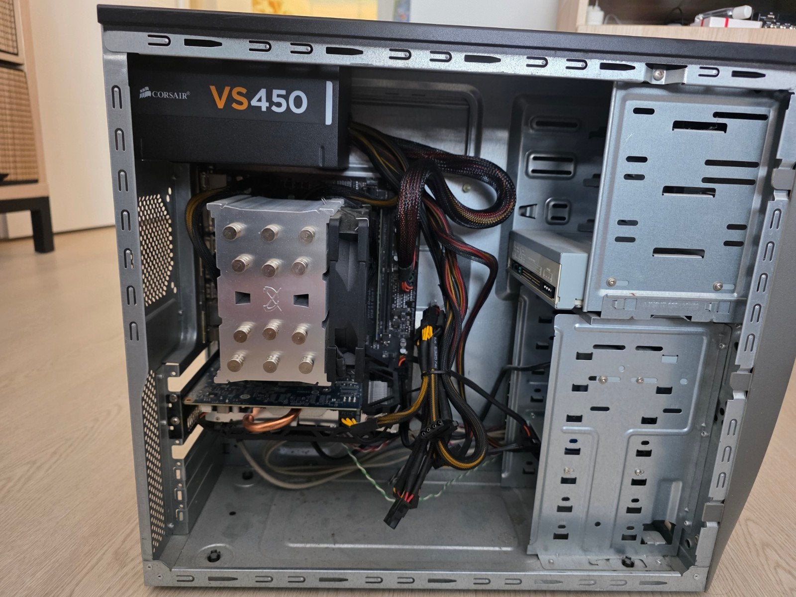 Krachtige Gaming PC - AMD Ryzen 5 2600, GTX 750 Ti, 16GB RAM, Computers en Software, Desktop Pc's, 256 GB, Zo goed als nieuw, Gaming