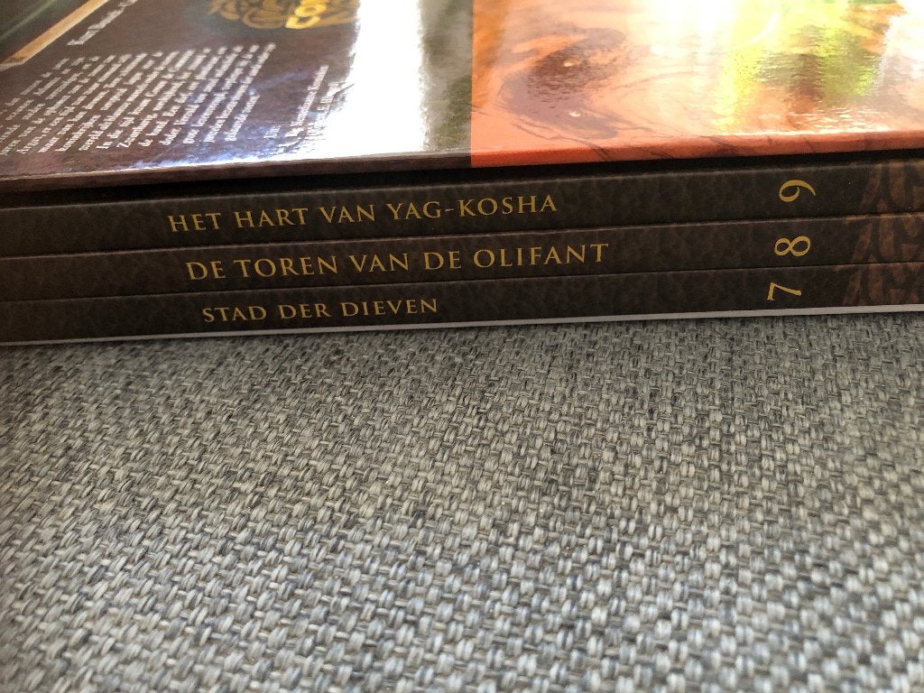 dieven olifant yag-kosha conan hardcover box b1, Eén stripboek, Ophalen of Verzenden, Zo goed als nieuw