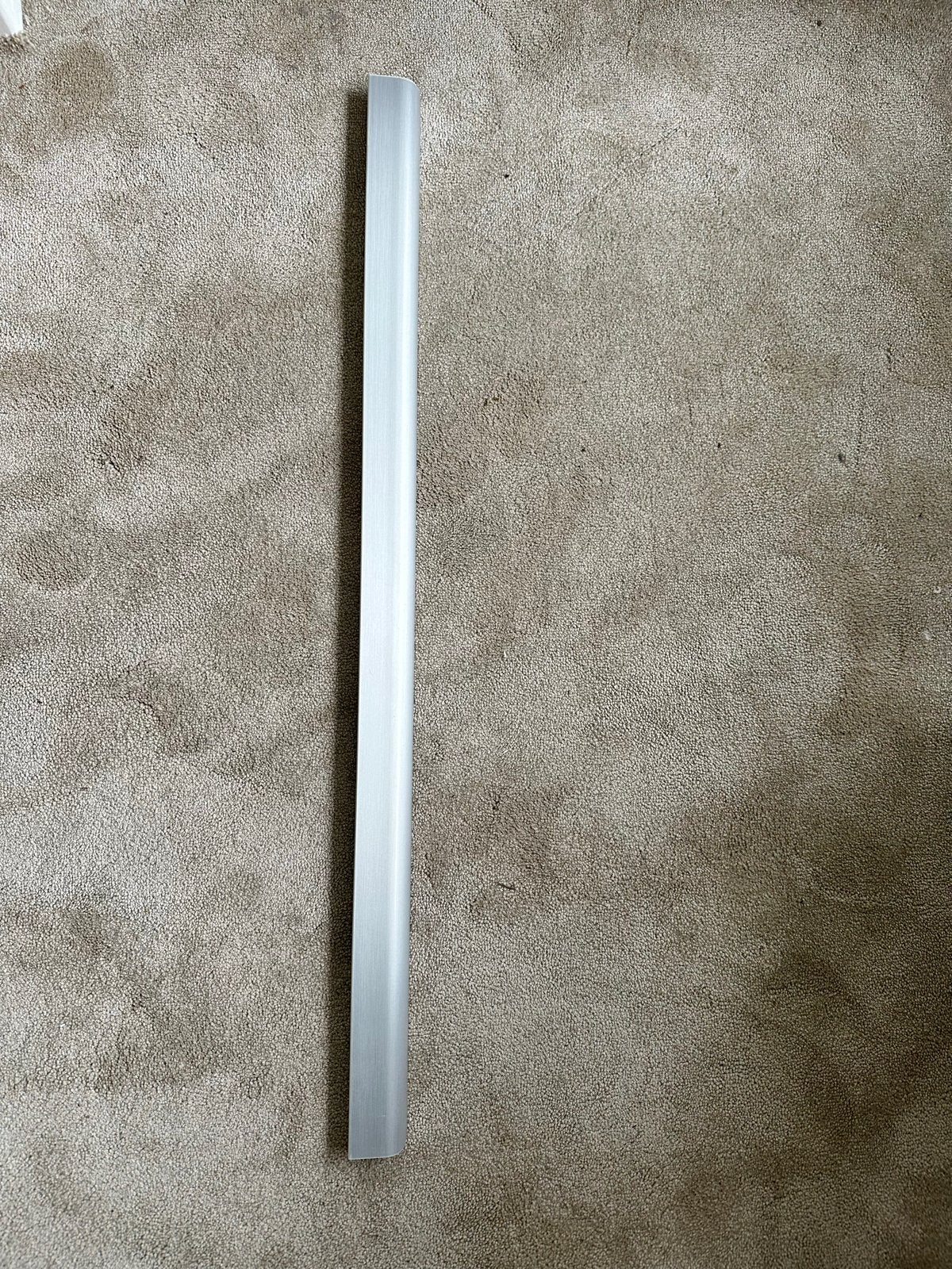 IKEA Billsbro 720mm handgreep voor Pax kast (één stuk), Ophalen, Minder dan 50 cm, Nieuw, Minder dan 25 cm