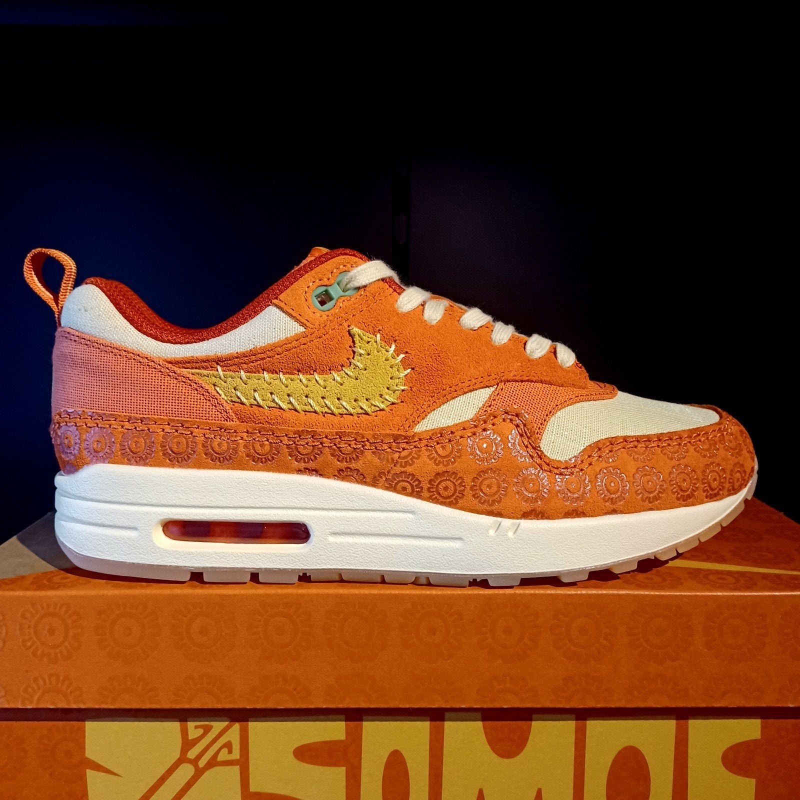 Nike Air Max 1 PRM Somos Familia (W) - 43, Overige kleuren, Nike, Nieuw, Ophalen of Verzenden