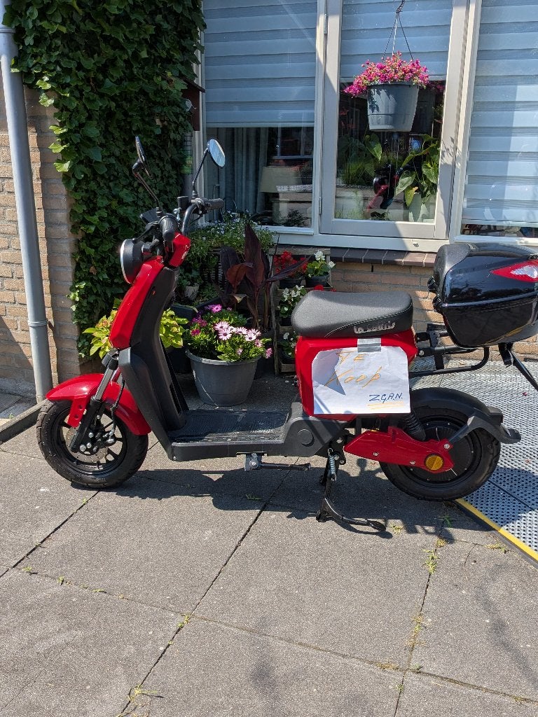 elektrische scooter, Fietsen en Brommers, Snorfietsen en Snorscooters, Elektrisch, Zo goed als nieuw, Ophalen, Overige merken
