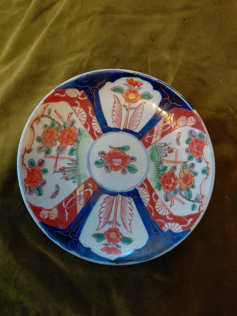 Chinese/Japanse imari schotel van 21,5 cm., Verzenden