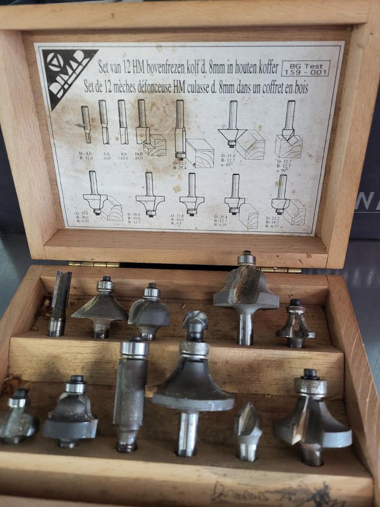 Bovenfrees set 12 HM frezen kolf d. 8mm in houten koffer, Gebruikt, Ophalen of Verzenden, Bovenfrees, SILVA