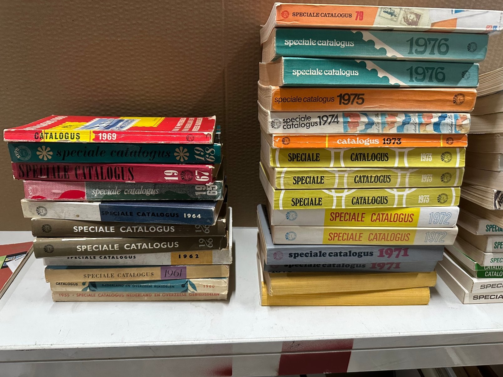 Diverse catalogi van postzegels nederland, Postzegels en Munten, Postzegels | Nederland, Ophalen of Verzenden