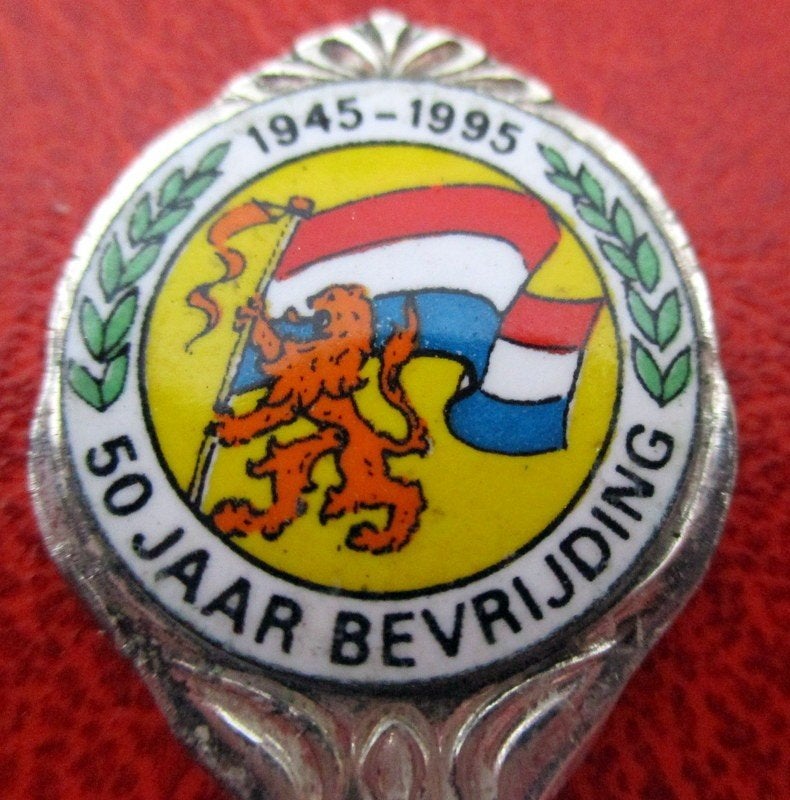 50 JAAR BEVRIJDING 1945/1995 Verzilverd, Verzenden