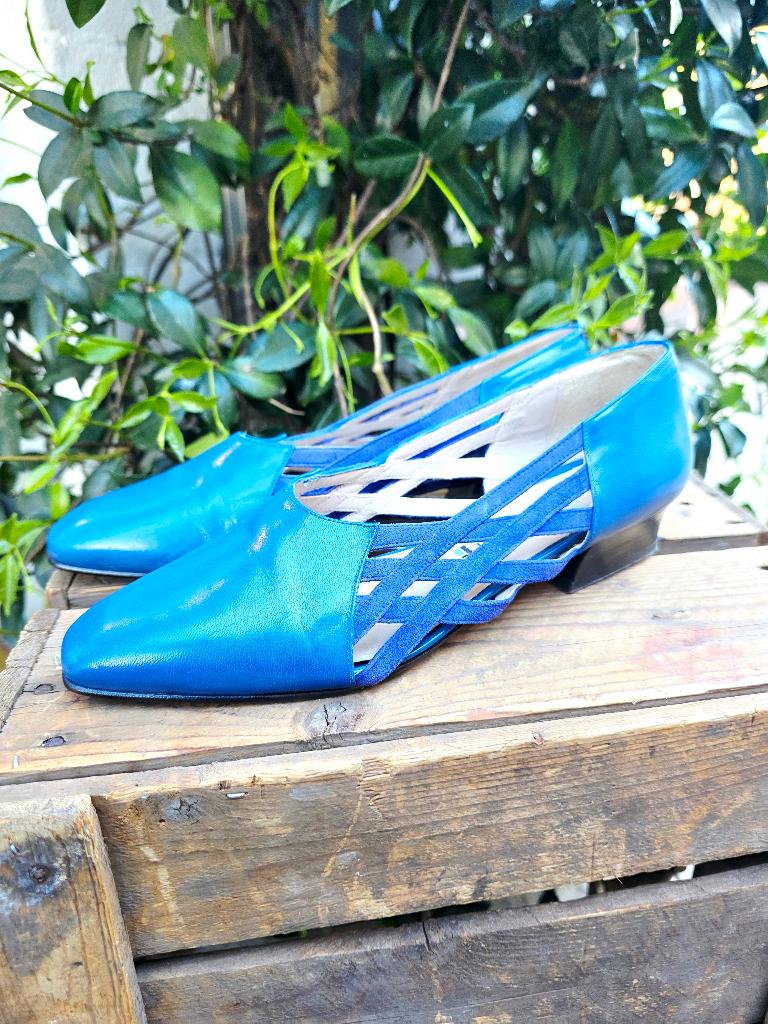 YV9585: Vintage 80s Pepe Beltrán Cutout Heels Shoes, Kleding | Dames, Schoenen, Schoenen met lage hakken, Unknown, Ophalen of Verzenden