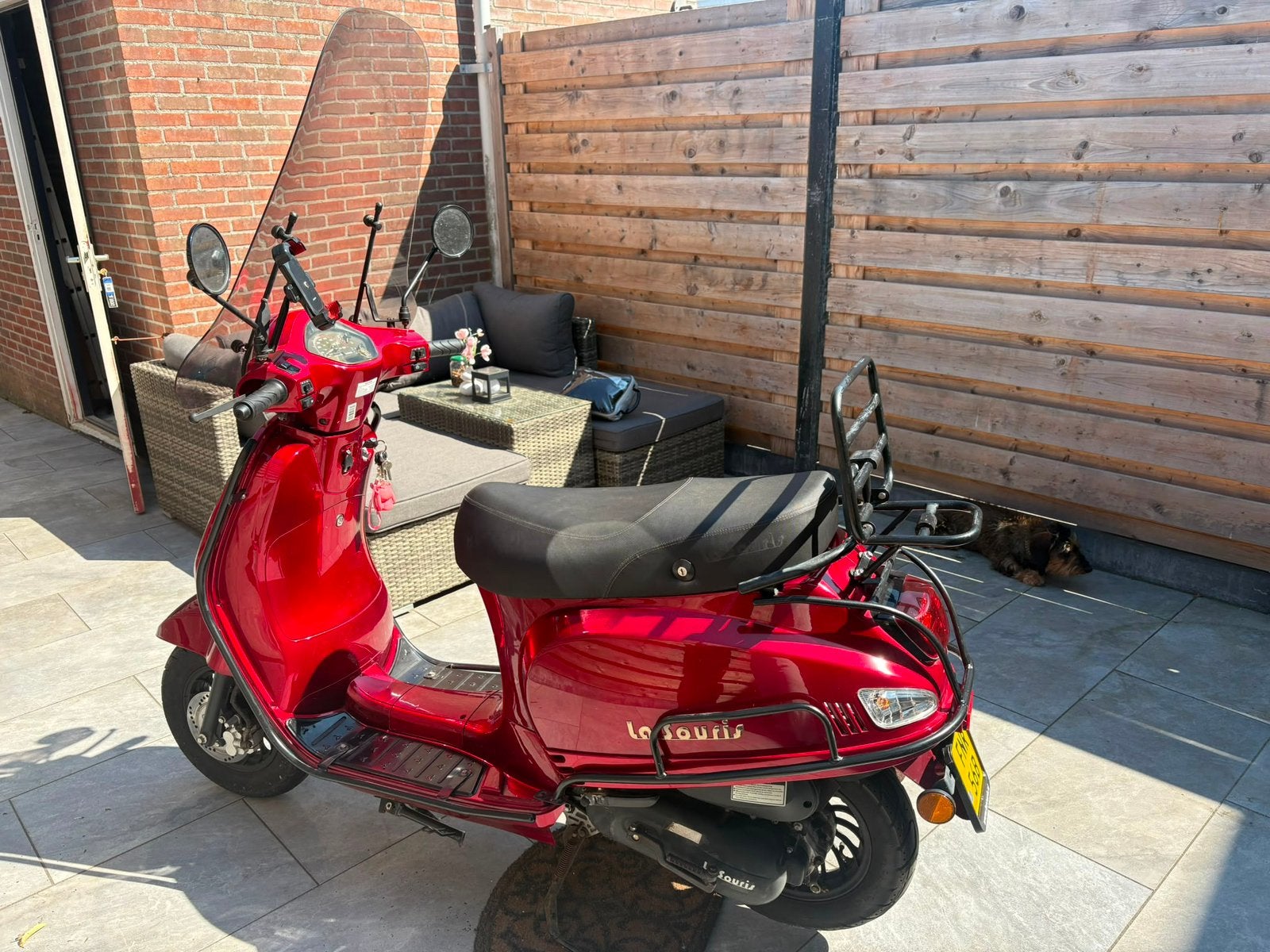 La Souris Sourini 50cc – Geel kenteken, Fietsen en Brommers, Snorfietsen en Snorscooters, Ophalen, Zo goed als nieuw, Benzine