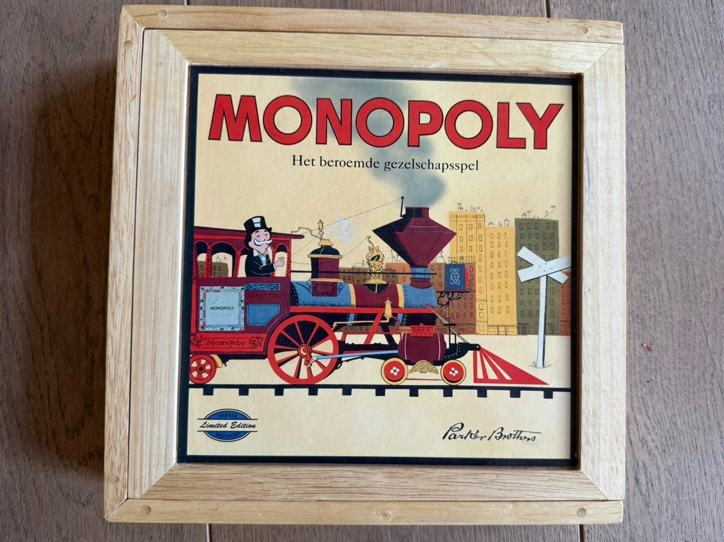 Monopoly Nostalgia Edition (2003) Ongebruikt!, Ophalen of Verzenden, Zo goed als nieuw