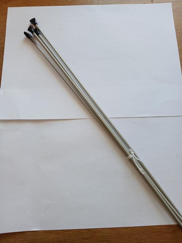 4 breinaalden met zwarte knop no4, Ophalen of Verzenden, Breien, Naald
