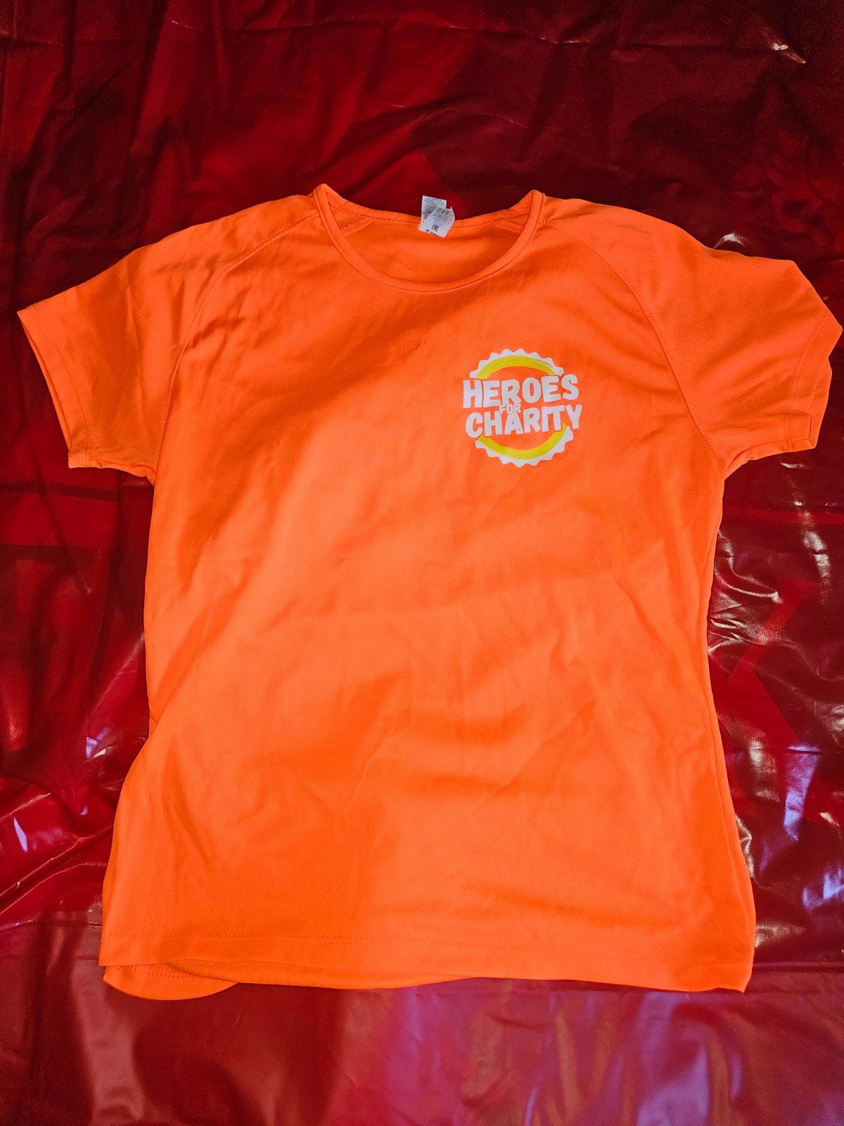 Oranje T-shirt met 'Heroes Charity' opdruk, Kleding | Dames, Verzenden, Maat 42/44 (L), Oranje, Korte mouw