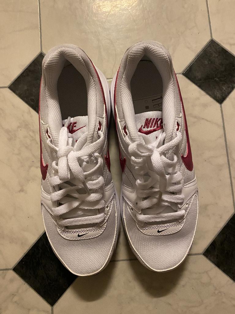 Nieuw Nike Air Max Command Flex, White/Fuchsia, Ophalen, Wit, Nike, Nieuw